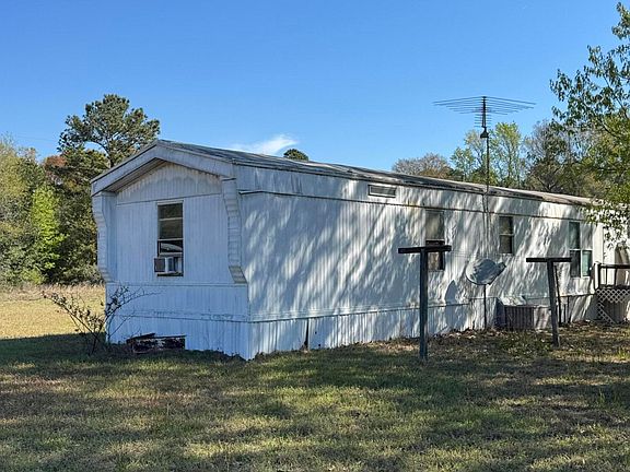 4th image of 1830 Goslin Pond Rd