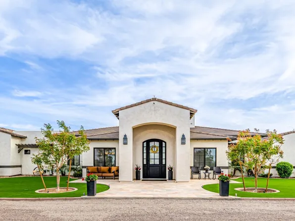 447 W JUDD Road, San Tan Valley, AZ 85143