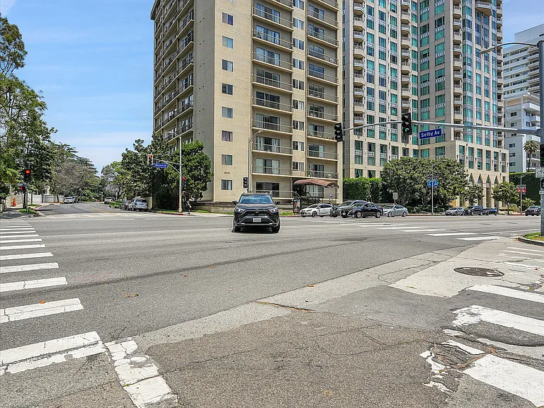 10747 Wilshire Blvd #1407 — Photo 43