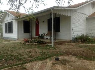 183 Whizzerville Rd, Dale, TX 78616