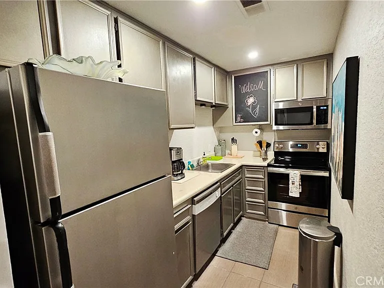 2825 N Los Felices Rd #213 — Photo 4
