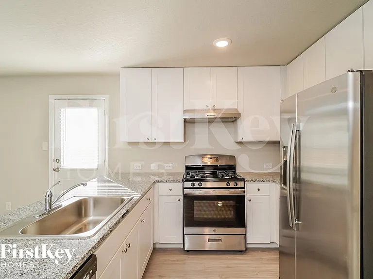 10783 Prusiner Dr — Photo 8