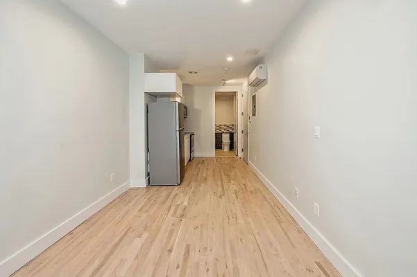 Rented by Voro, LLC | media 5