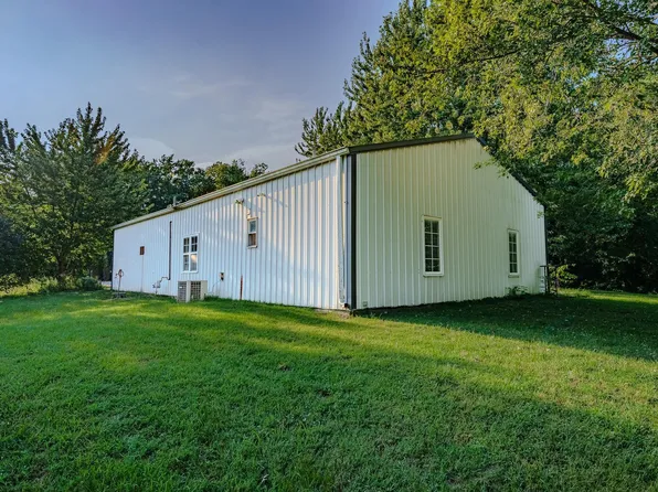 2431 Smith Dr, Lafayette, IN 47909