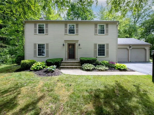 8756 Blue Heron Cir, Baldwinsville, NY 13027