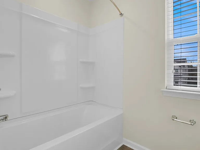 1419 Hermitage Ln — Photo 21