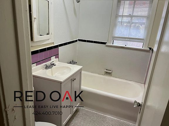 5th image of 603 1/2 S Cochran Ave #402