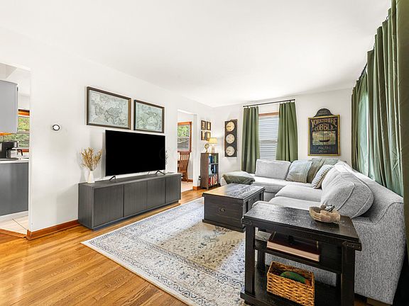 4th image of 945 Eastmoor Blvd