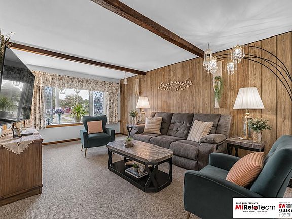 4th image of 31511 Fairfield Dr