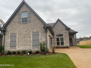 5237 Watson View Dr, Nesbit, MS 38651