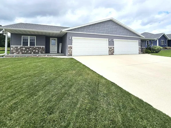 812 Taft Ln, Waupun, WI 53963