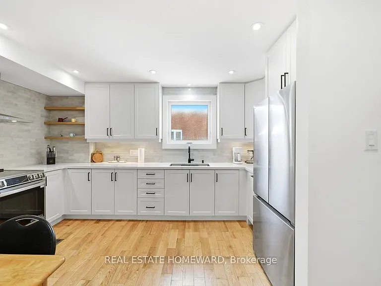 170 Harrison Dr — Photo 5
