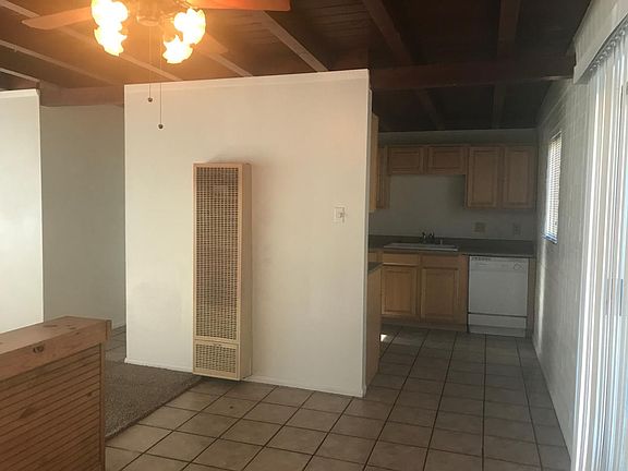5th image of 2800 Parsifal St NE