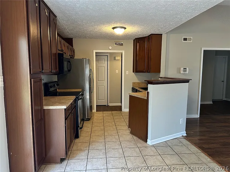 6915 Skyhawk Dr — Photo 5