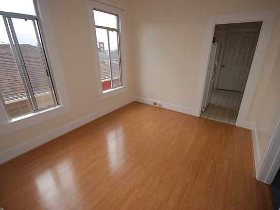 5th image of 214 Aspen Ave #215