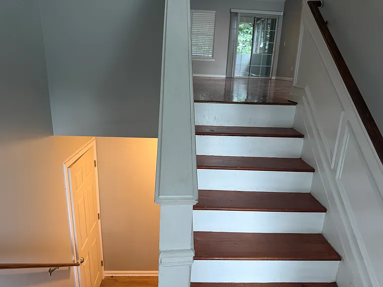 2400 Hampton Estates Dr SW #A — Photo 14
