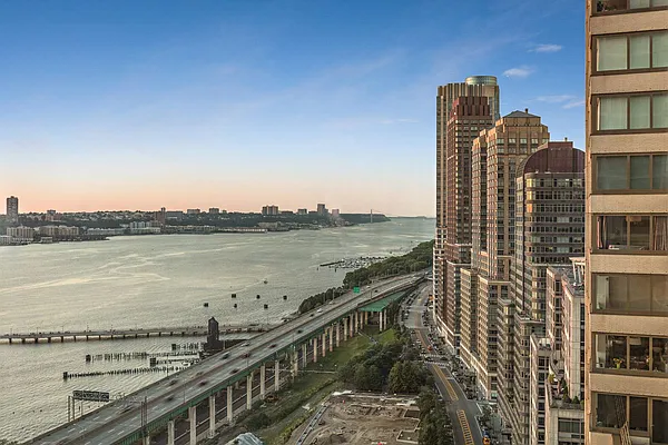 Sold by Keller Williams NYC | media 17