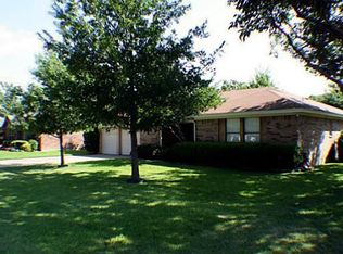 1825 High Ridge Rd, Fort Worth, TX 76126