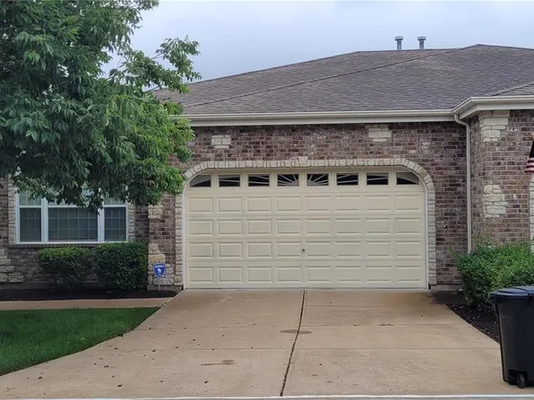 140 Baxter Commons Dr, Ballwin, MO 63011