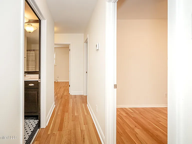 1107 Le Badine Ct — Photo 24