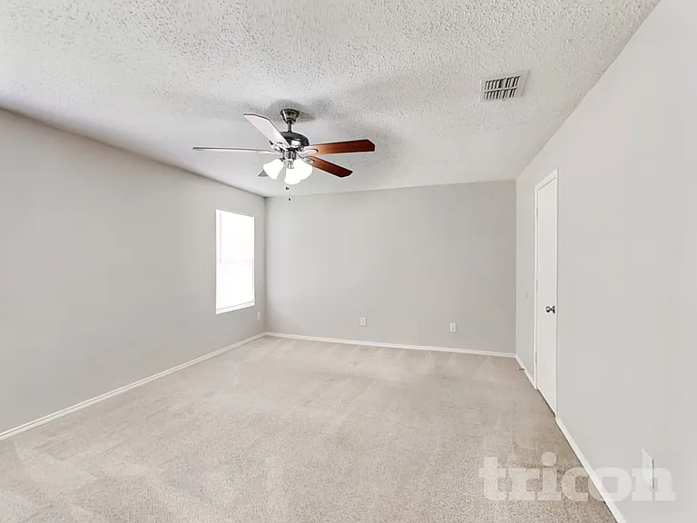 3032 Cesareo Dr — Photo 5