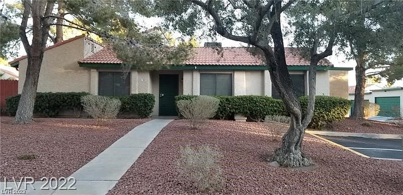 1st image of 741 Heritage Vista Ave