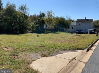 5813 Crown St, Capitol Heights, MD 20743