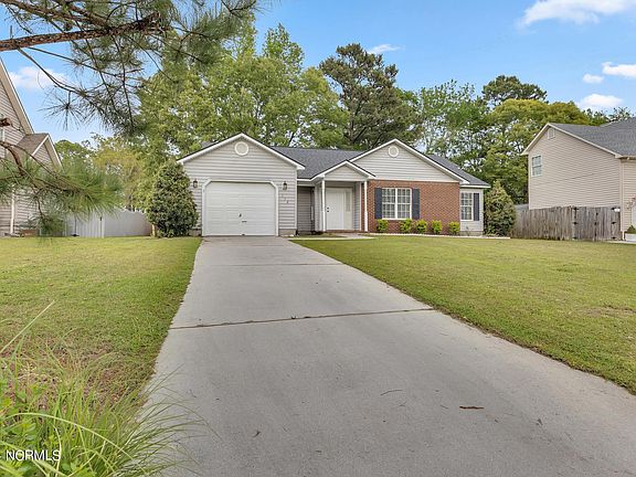 2nd image of 112 Yellowwood Drive