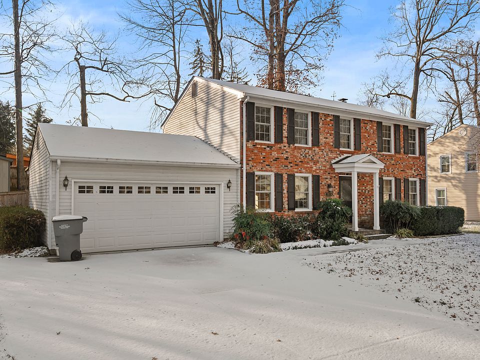 1st image of 7819 Freehollow Dr #7819