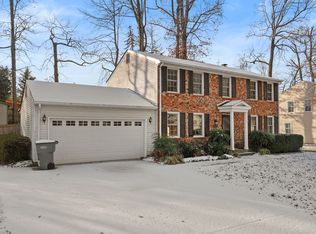 7819 Freehollow Dr #7819, Falls Church, VA 22042
