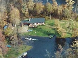 Tamarina Ct, Pinckney, MI