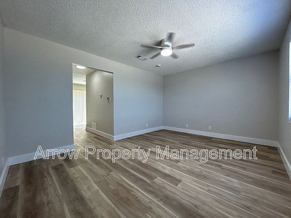 2nd image of 1216 S Jackson St