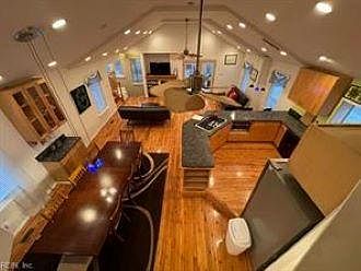 3rd image of 2224 E Ocean View Ave #B