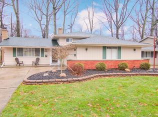 4880 W 229th St, Fairview Park, OH