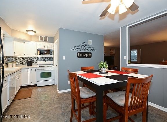 Dinning Area/ Kitchen