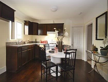 4th image of 1249 W 73rd St
