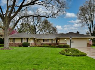 1871 Kensington Ct, Aurora, IL 60506