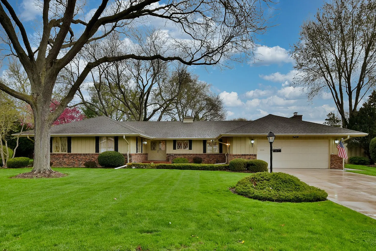 1871 Kensington Ct photo 1