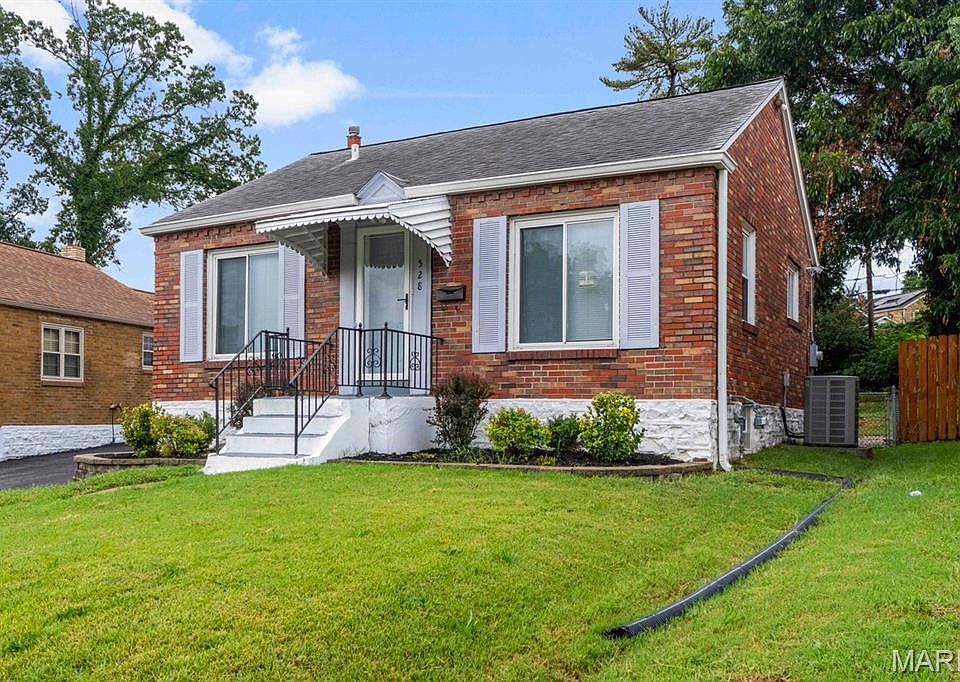 1st image of 528 Ruthland Dr