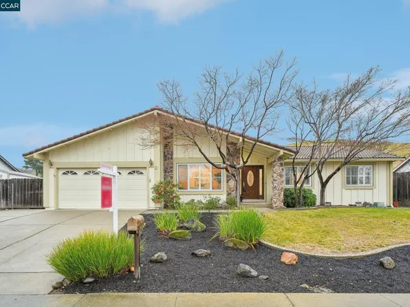 21 El Molino Dr, Clayton, CA 94517