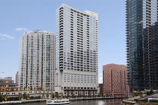 1st image of 333 N Canal St APT 3101