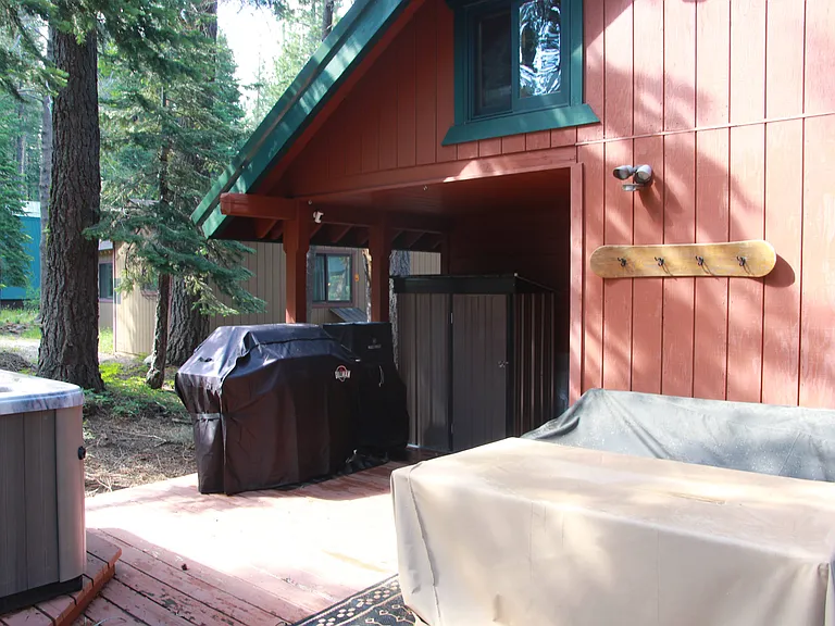 15151 Northwoods Blvd — Photo 9