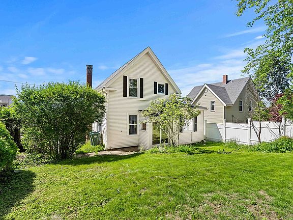 4th image of 28 Hawthorne St