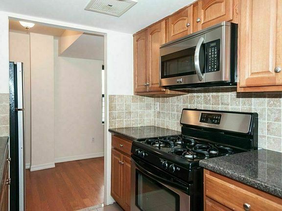 2nd image of 397 Court St APT 4A