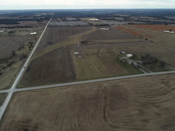 3 W 287th St, Paola, KS 66071