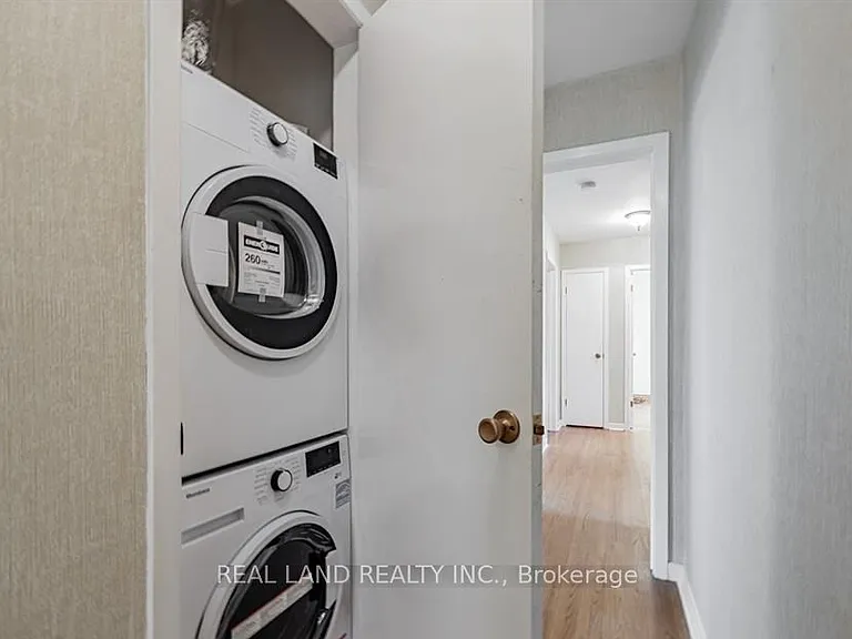274 Timothy Ct #UPPER — Photo 29