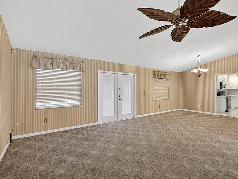 2065 Oak Beach Blvd — Photo 6