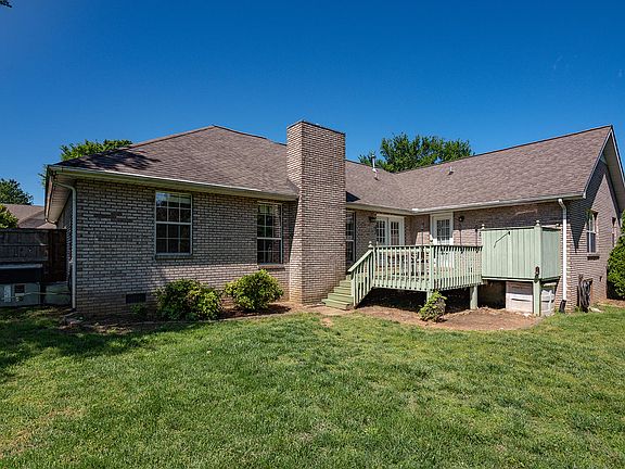 3rd image of 1232 Newcastle Way