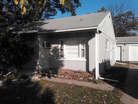 2nd image of 23720 Crossley Ave