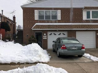 7913 Calvert St, Philadelphia, PA 19152